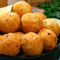 Bolinho de Bacalhau - (10 Unid)